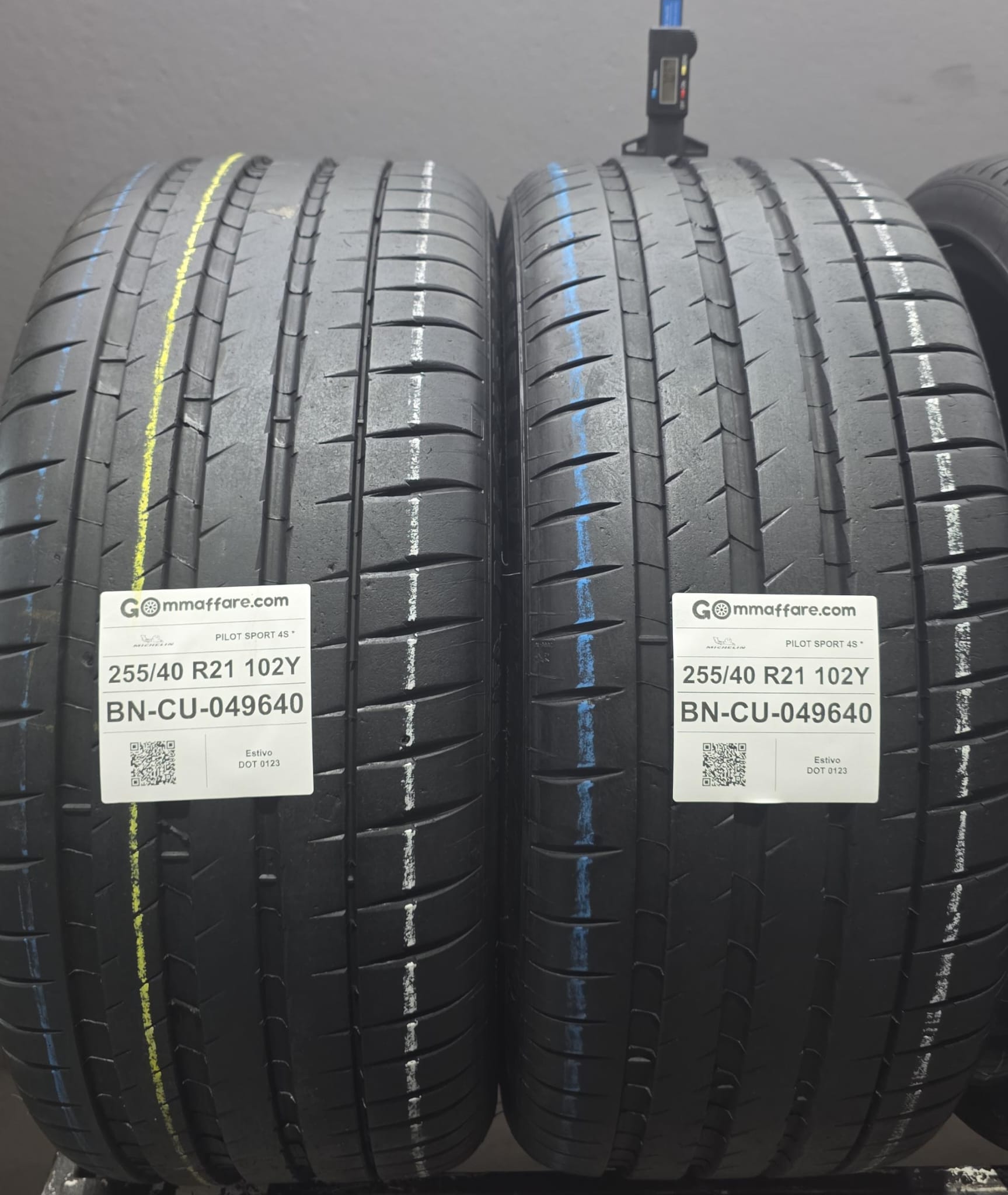 Michelin PILOT SPORT 4S * 255/40 R21